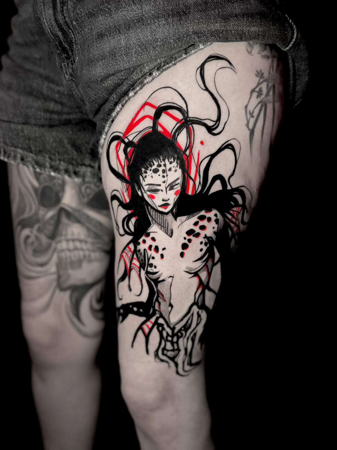 Tattoo by @connellytaittattoo โ blackwork, illustrative