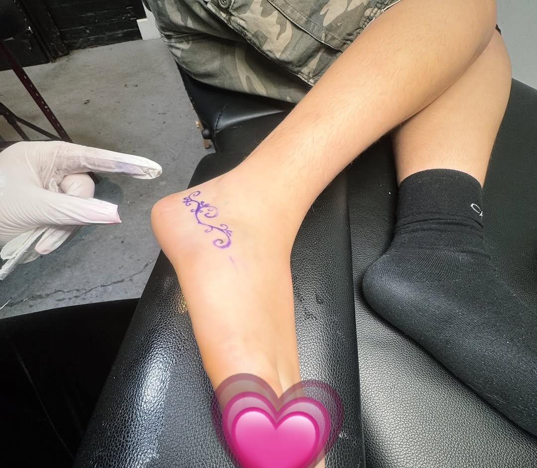 Tattoo by @r0tten.t4ts — fine_line, ornamental