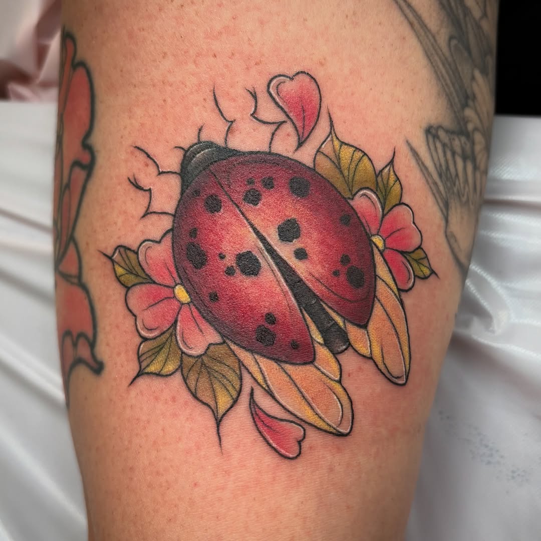 Tattoo by @aves_inks — neo_traditional, american_traditional