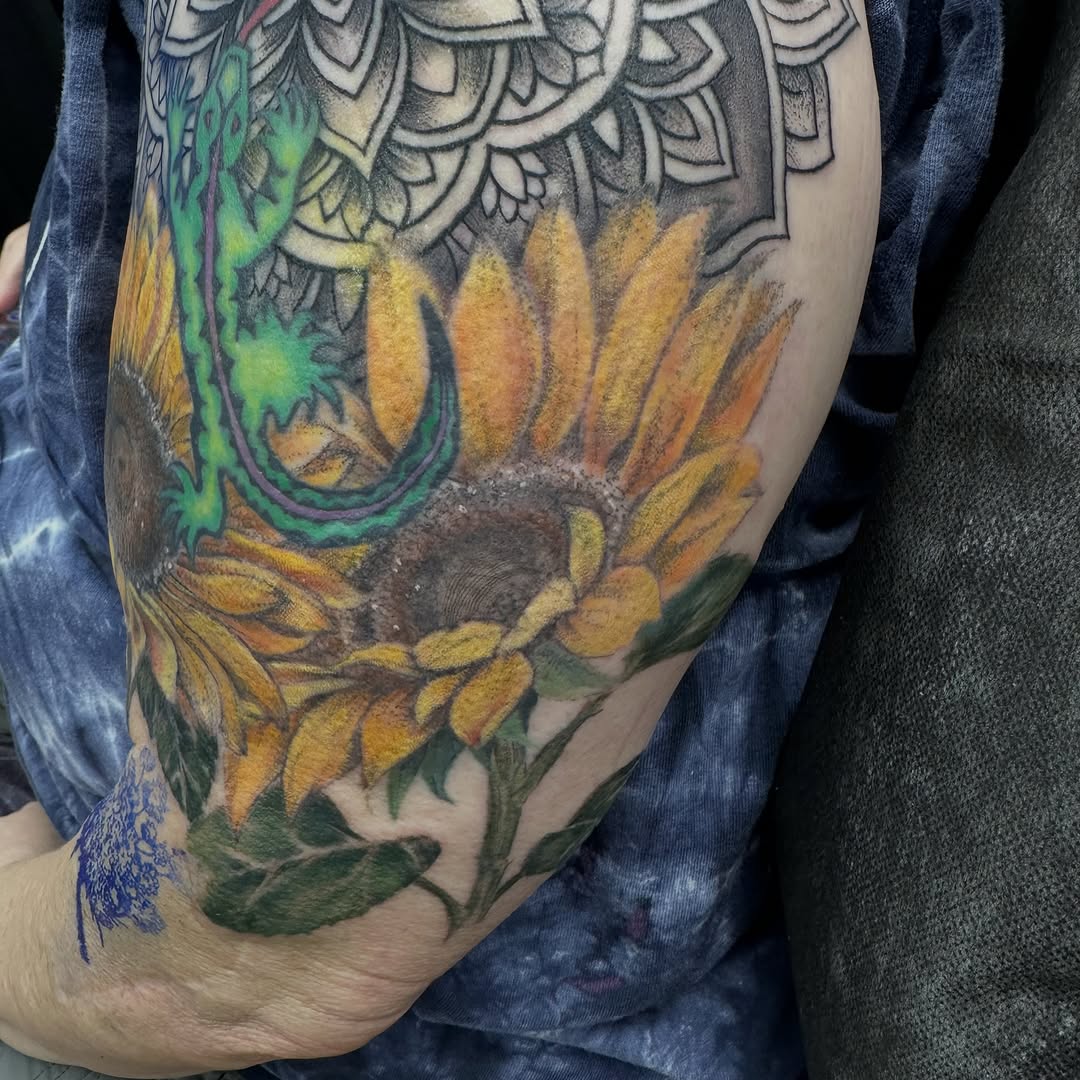 Tattoo by @suzentattoozen โ realism, black_and_grey