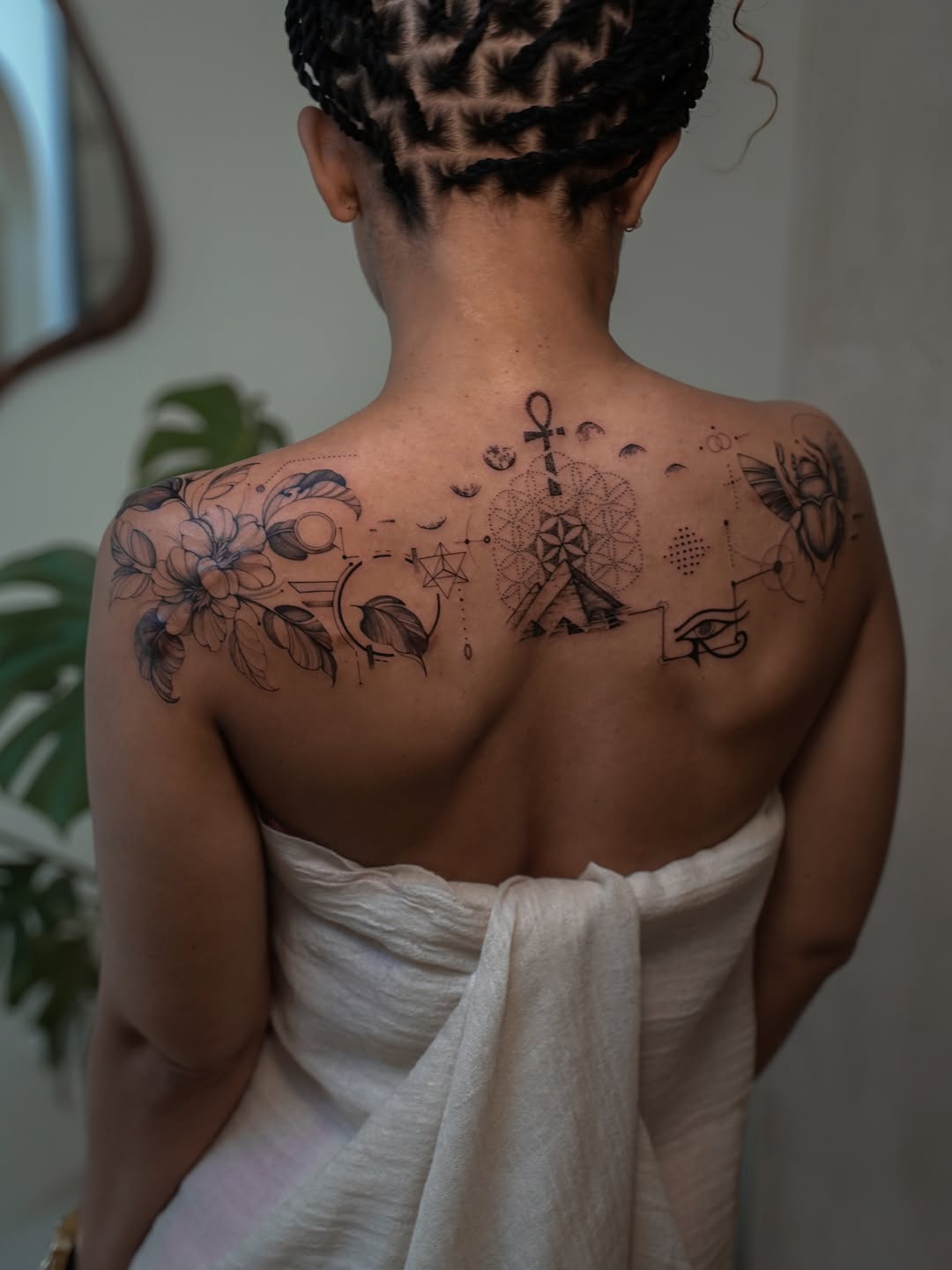 Tattoo by @chrisguerrerotattoo — fine_line, geometric