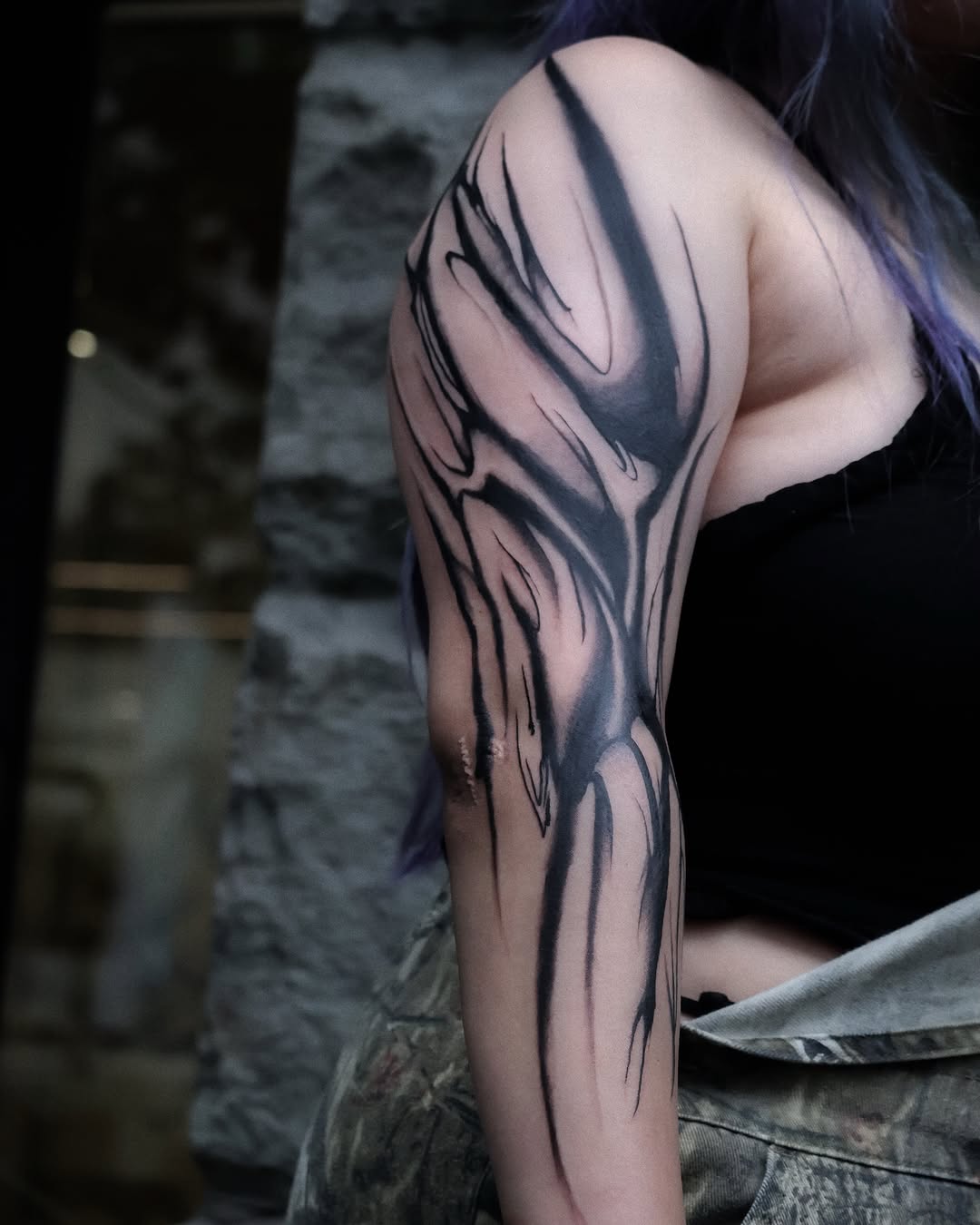 Tattoo by @musoutattoo — blackwork