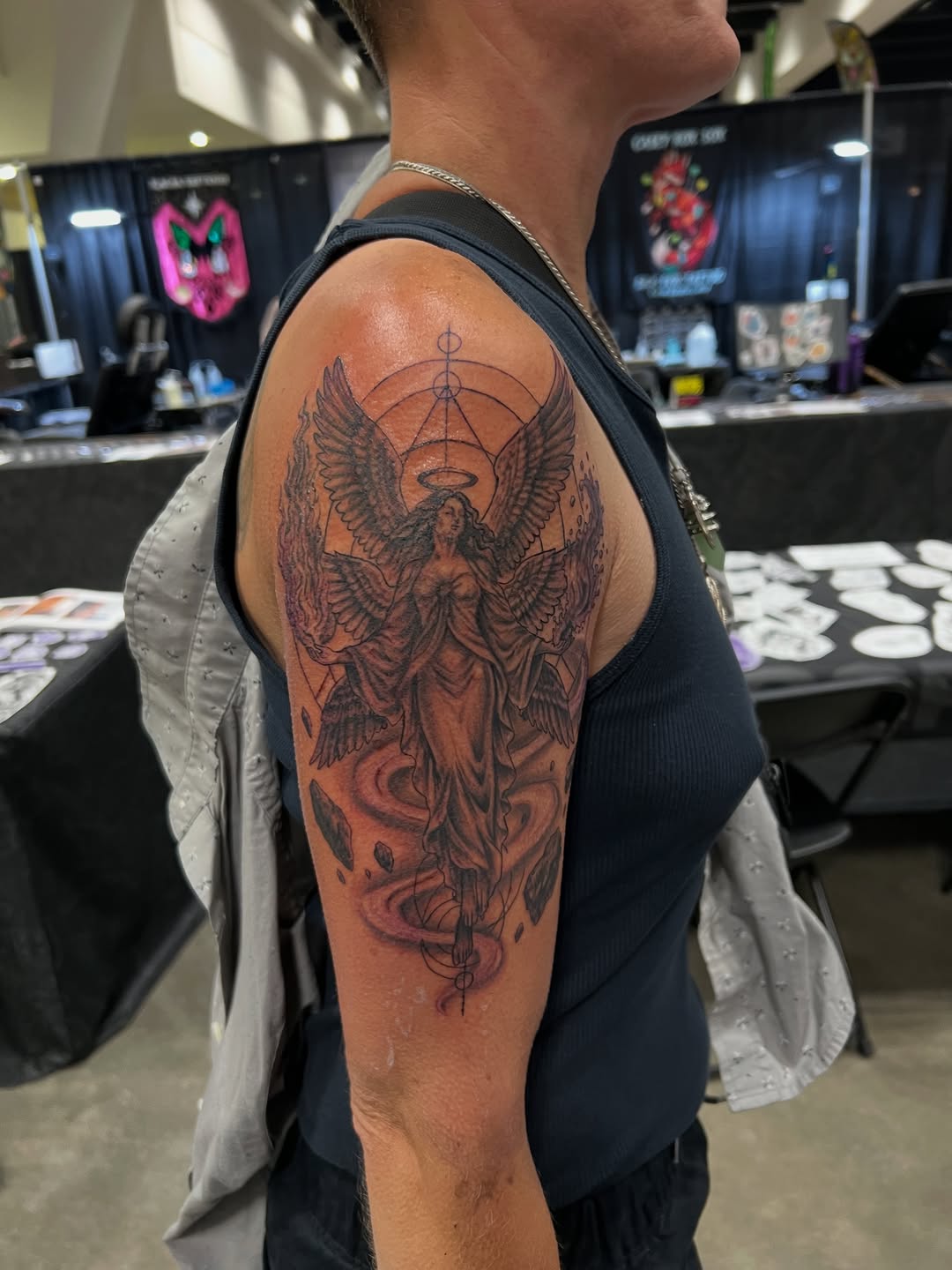 Tattoo by @xxreigh β black_and_grey, geometric