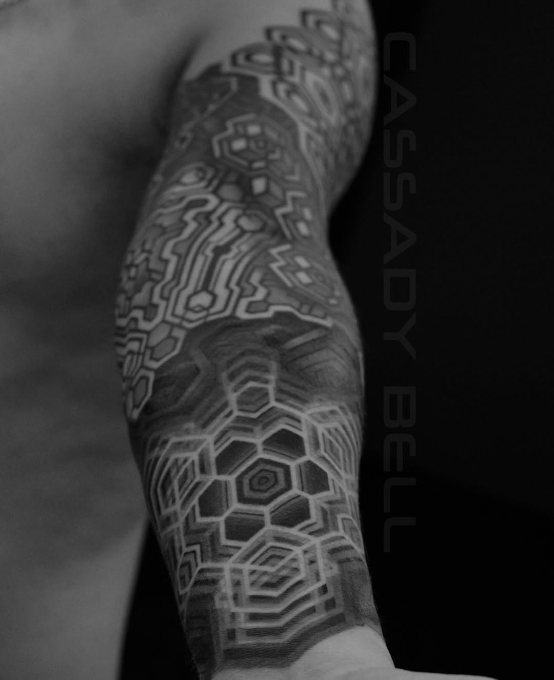 Tattoo by @cassadybell — geometric, black_and_grey