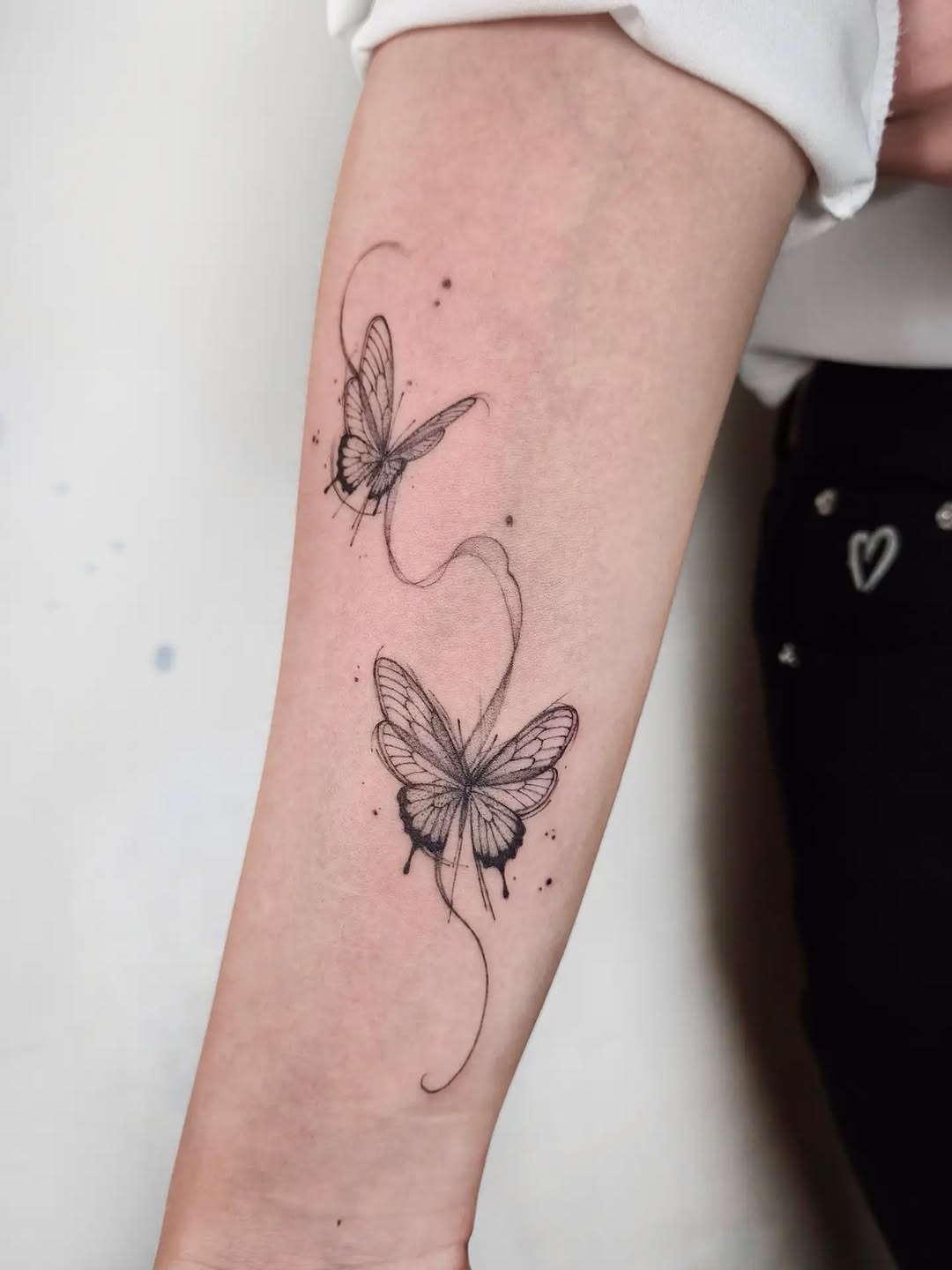 Tattoo by @ink_x_seoul — fine_line, sketch