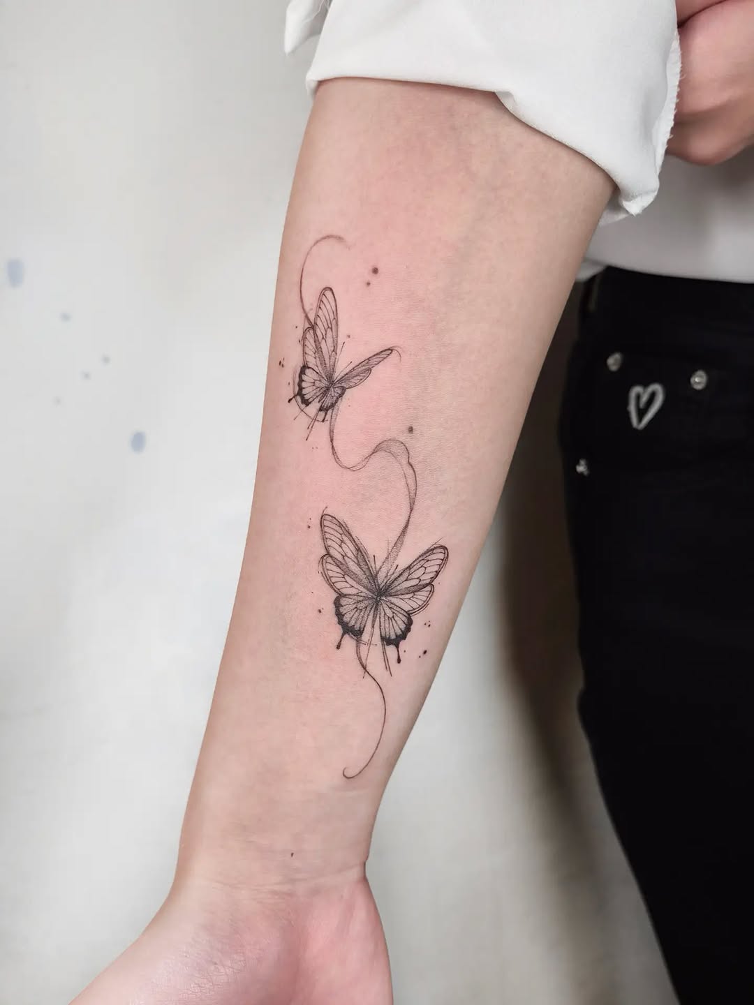 Tattoo by @ink_x_seoul — fine_line, dotwork