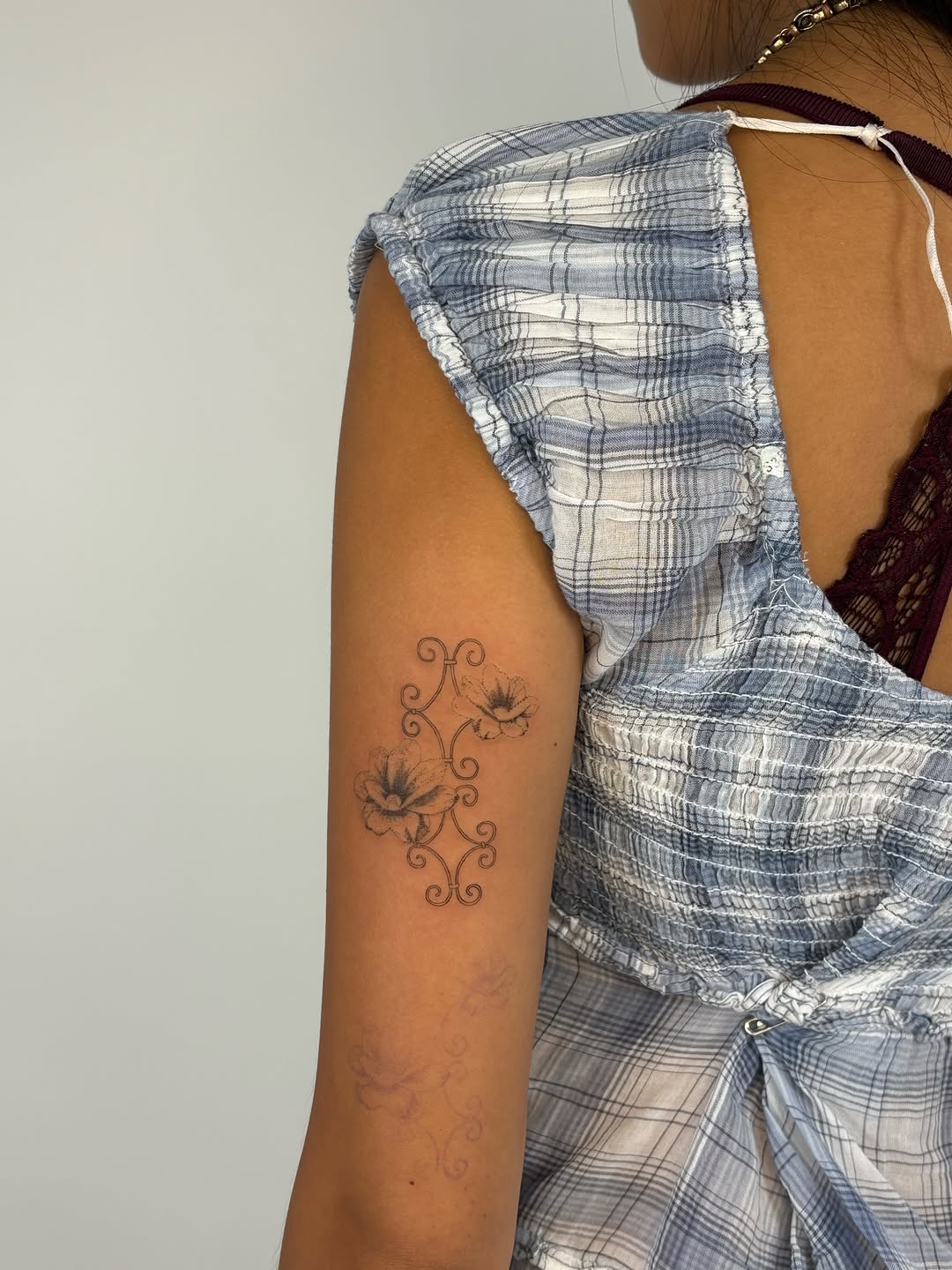 Tattoo by @2000.tatts โ fine_line, ornamental