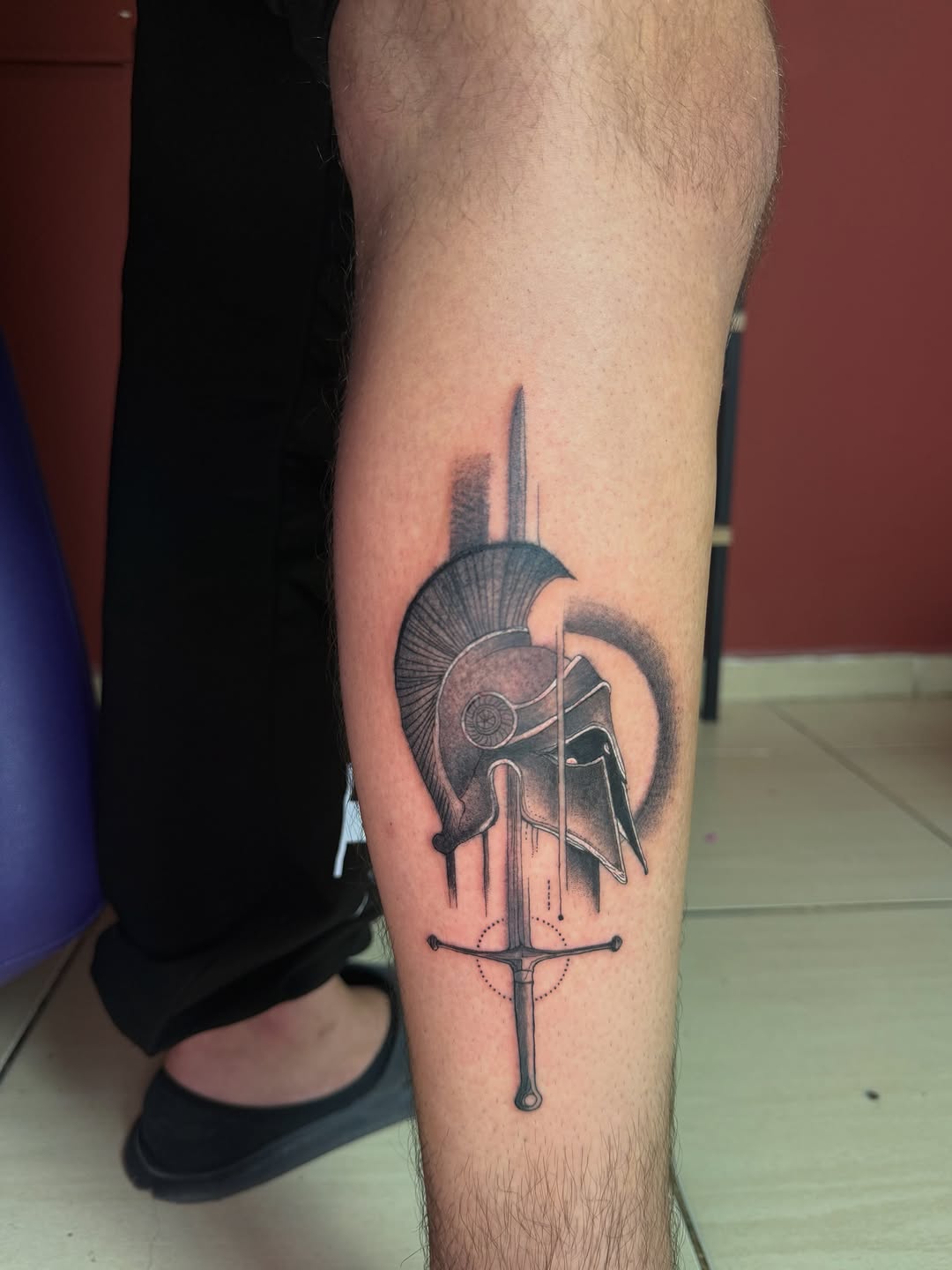 Tattoo by @relicglow_ink โ black_and_grey, geometric