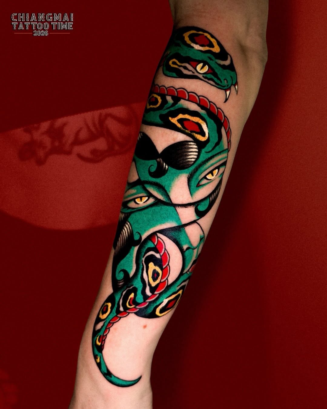 Tattoo by @dayninestattoo — neo_traditional, blackwork