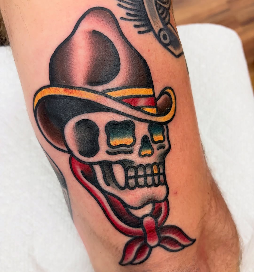 Tattoo by @adriangodoy84 — american_traditional