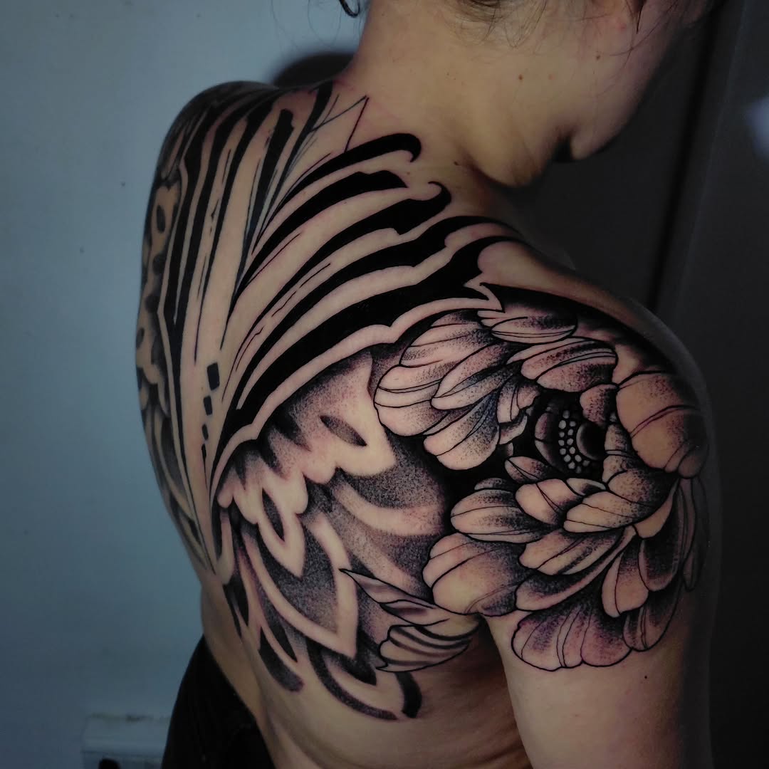 Tattoo by @issa.tatts — japanese_irezumi, black_and_grey