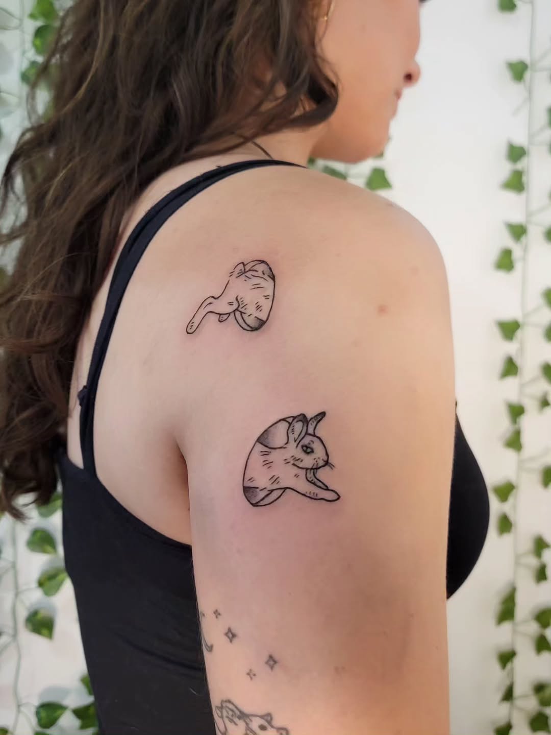 Tattoo by @satyrtattoos โ fine_line, sketch