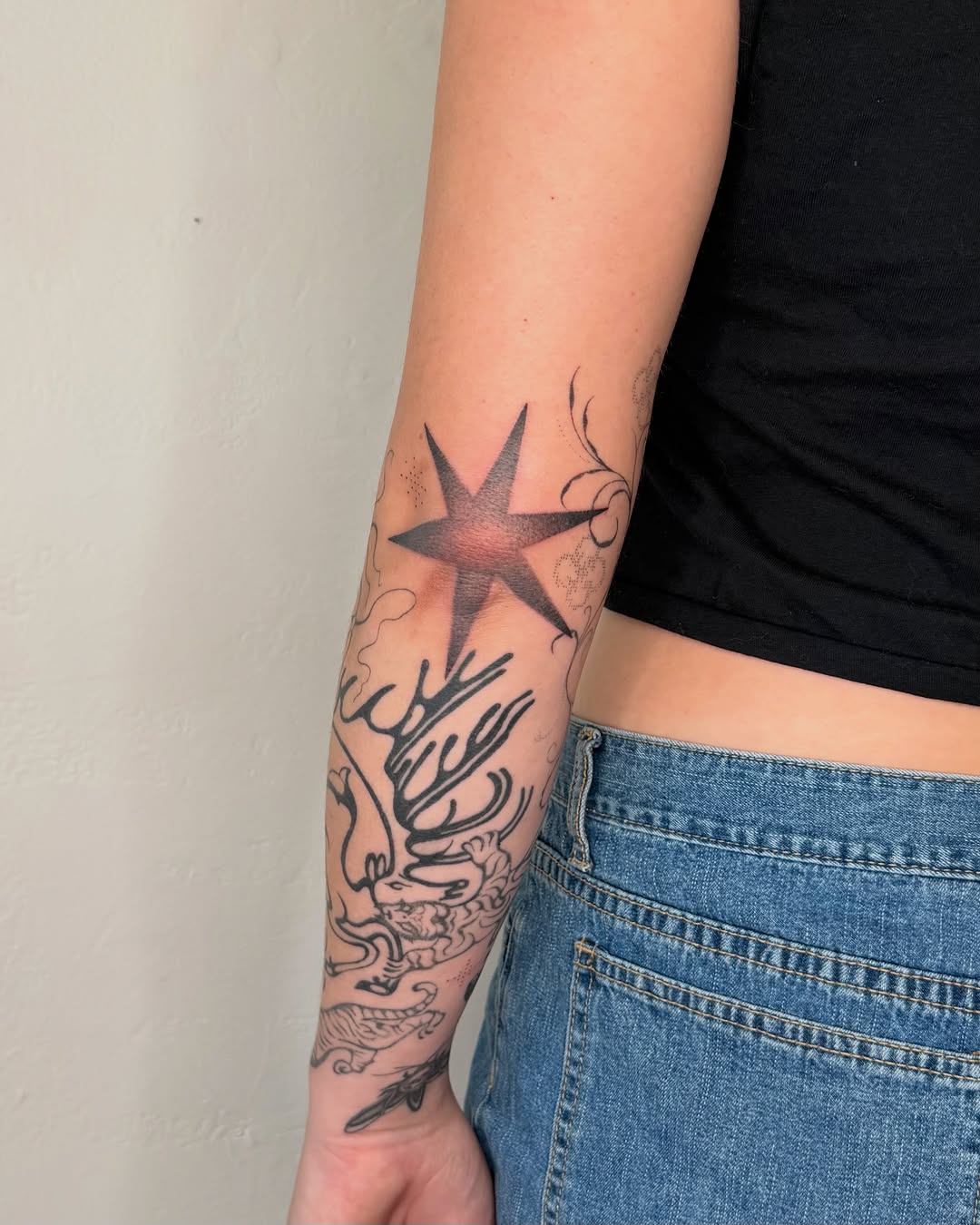 Tattoo by @sensitive.chaos.tattoo — blackwork, fine_line
