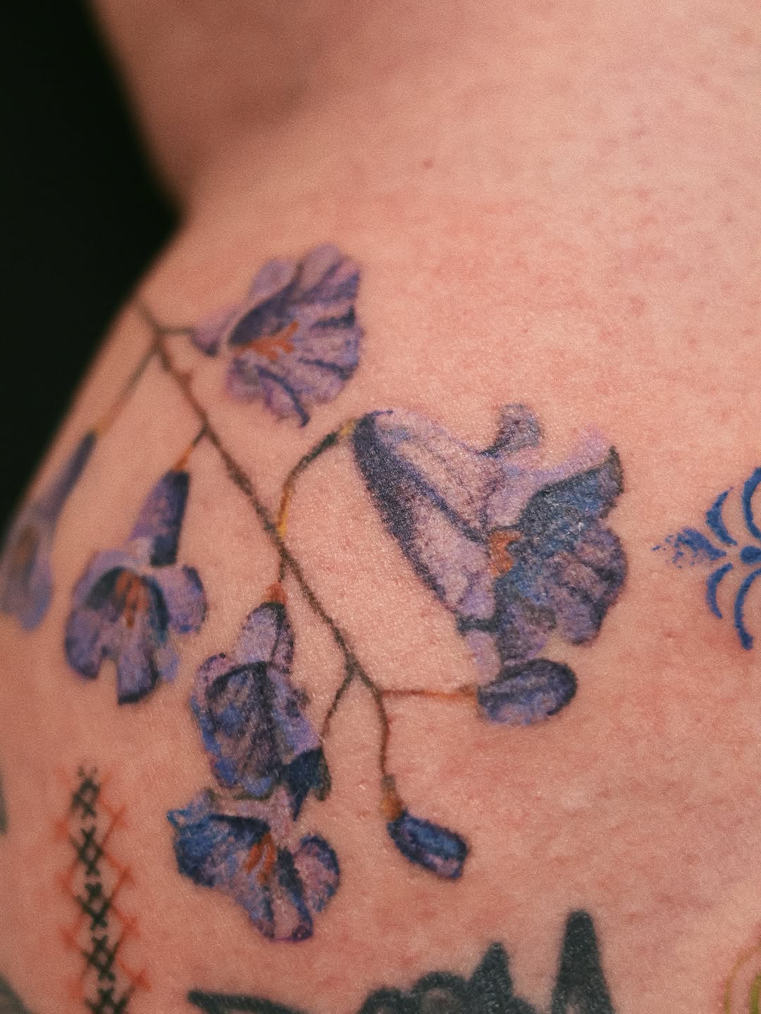 Tattoo by @miikasche — watercolor, realism