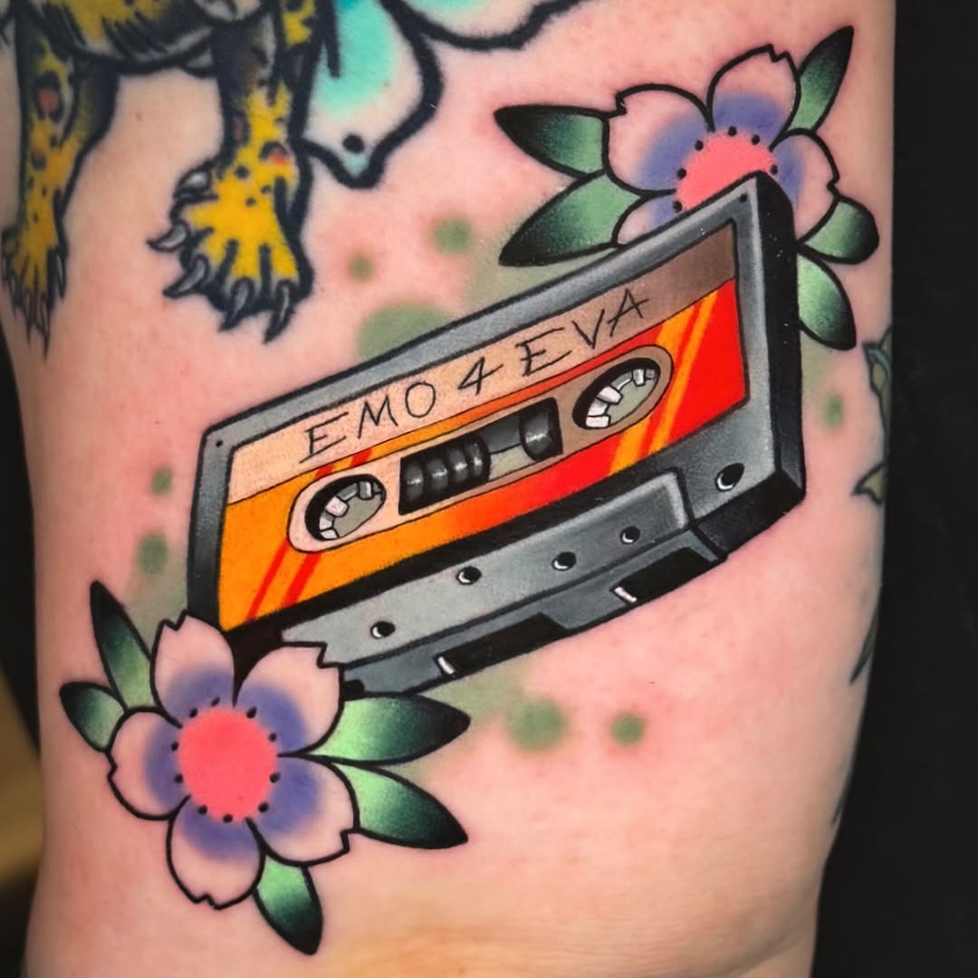Tattoo by @delicate.dan — american_traditional