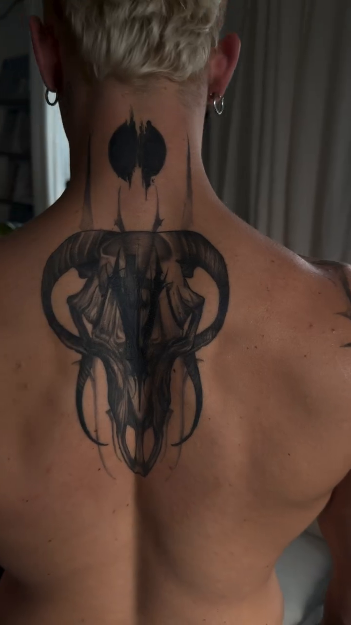 Tattoo by @tattoosbygiovanni — blackwork, geometric
