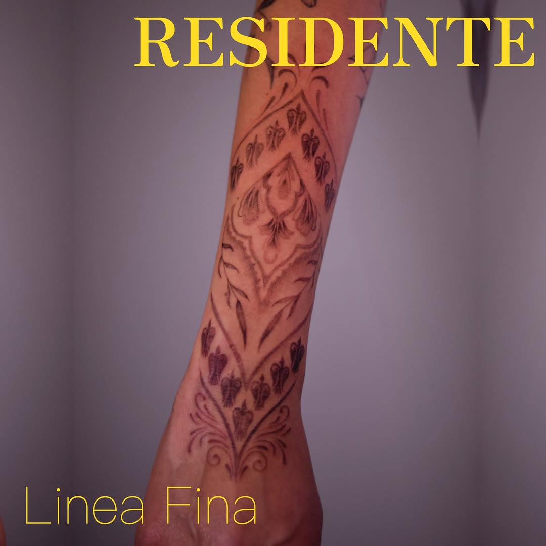 Tattoo by @maalaacaaraa โ fine_line, ornamental