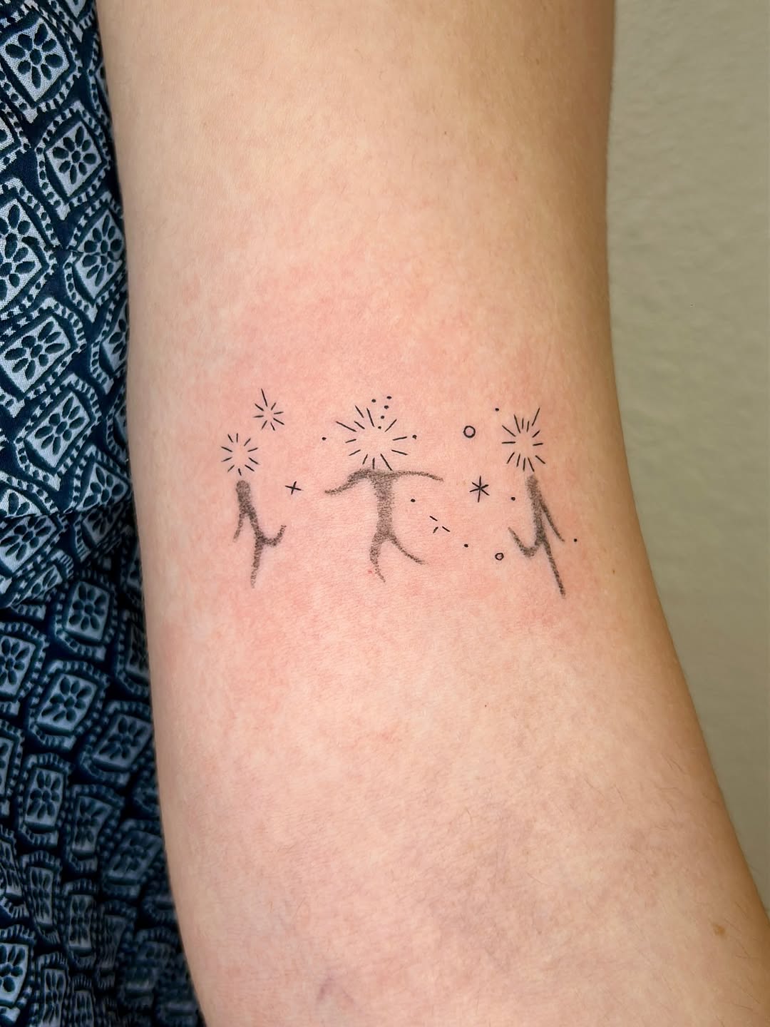 Tattoo by @tsuinami.tattoos — fine_line, minimalist
