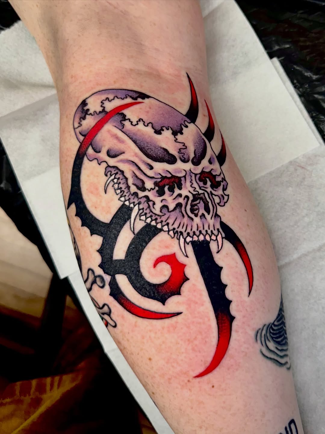 Tattoo by @jacobjamesk β dark_realism, blackwork