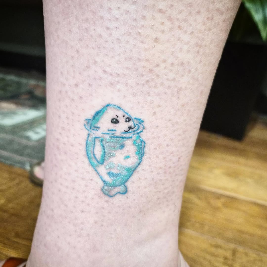 Tattoo by @teresarosetattoos — fine_line, minimalist