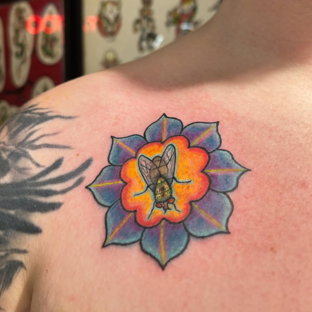 Tattoo by @queendaddytattoos — neo_traditional