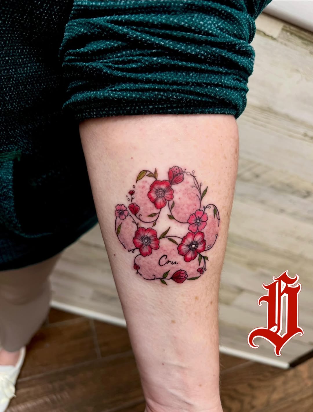 Tattoo by @guera.ink — fine_line, watercolor