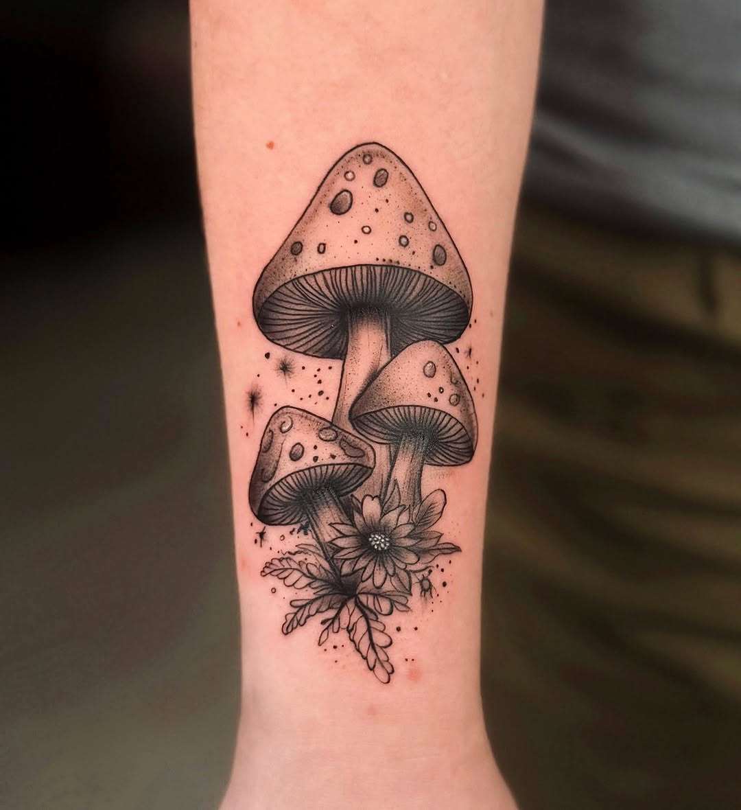 Tattoo by @thea_inklab — black_and_grey, illustrative