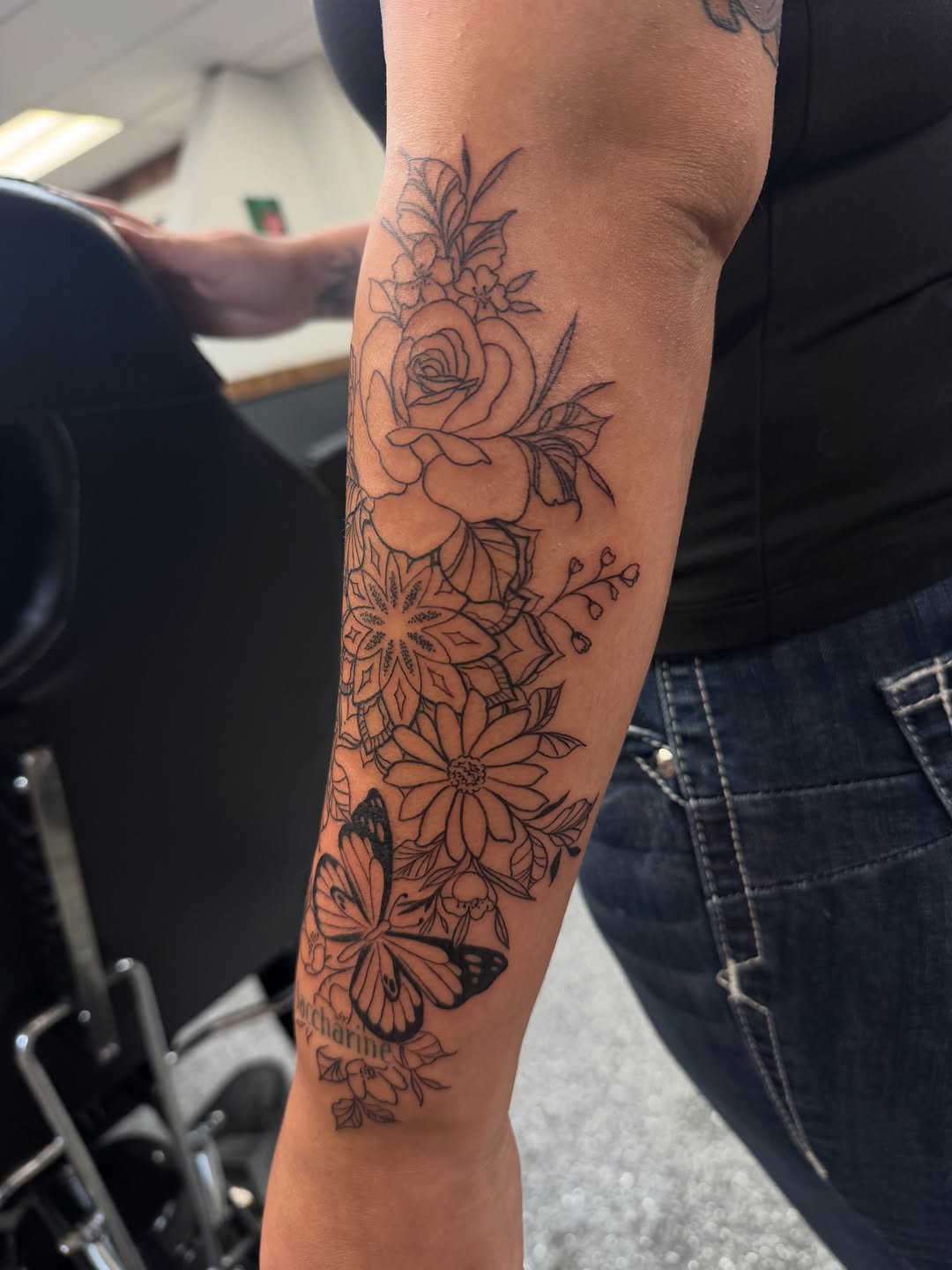 Tattoo by @pushingpigment1117 — fine_line, ornamental