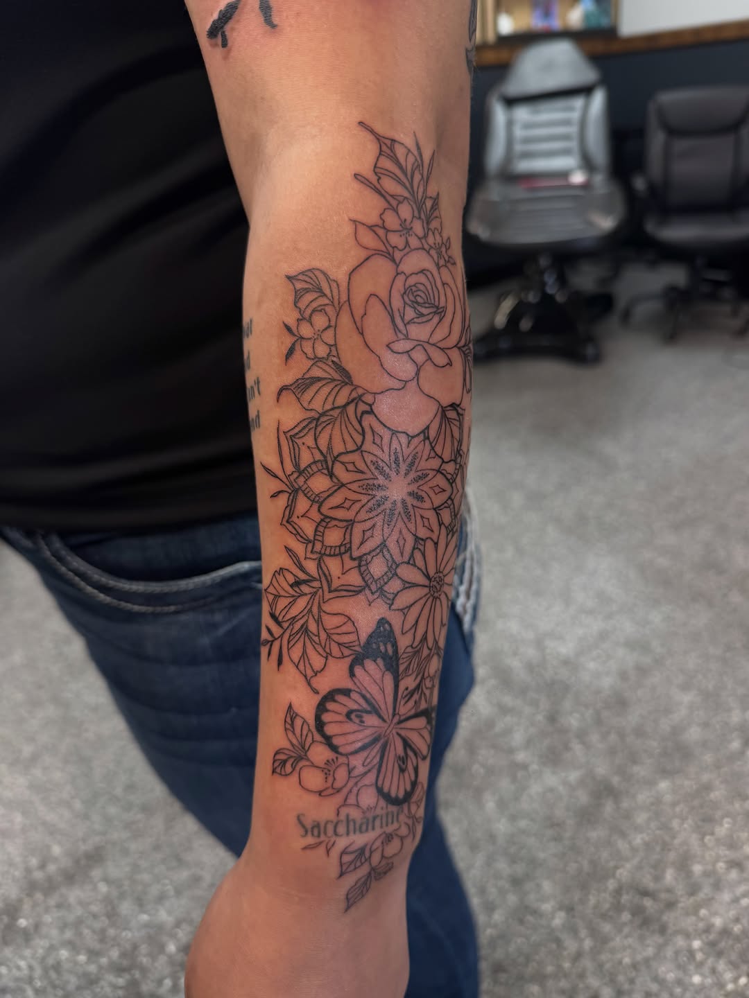 Tattoo by @pushingpigment1117 — fine_line, ornamental