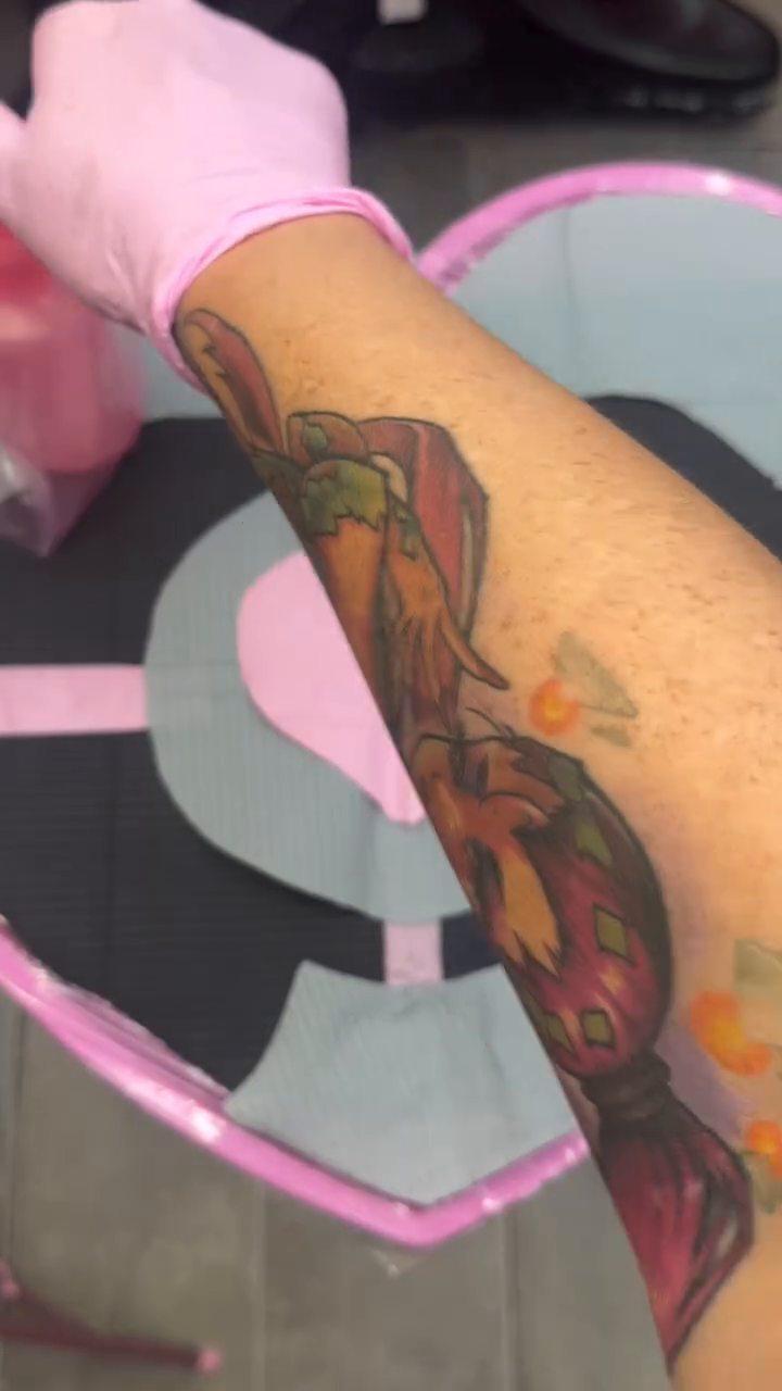 Tattoo by @sweetti.tattoo β fine_line, color