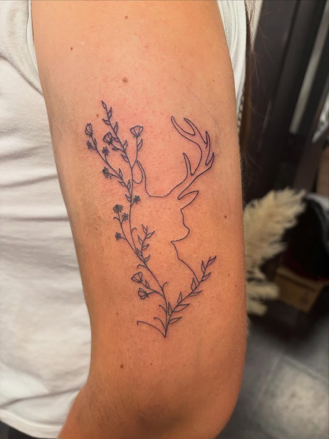 Tattoo by @inked_by_em — fine_line, minimalist