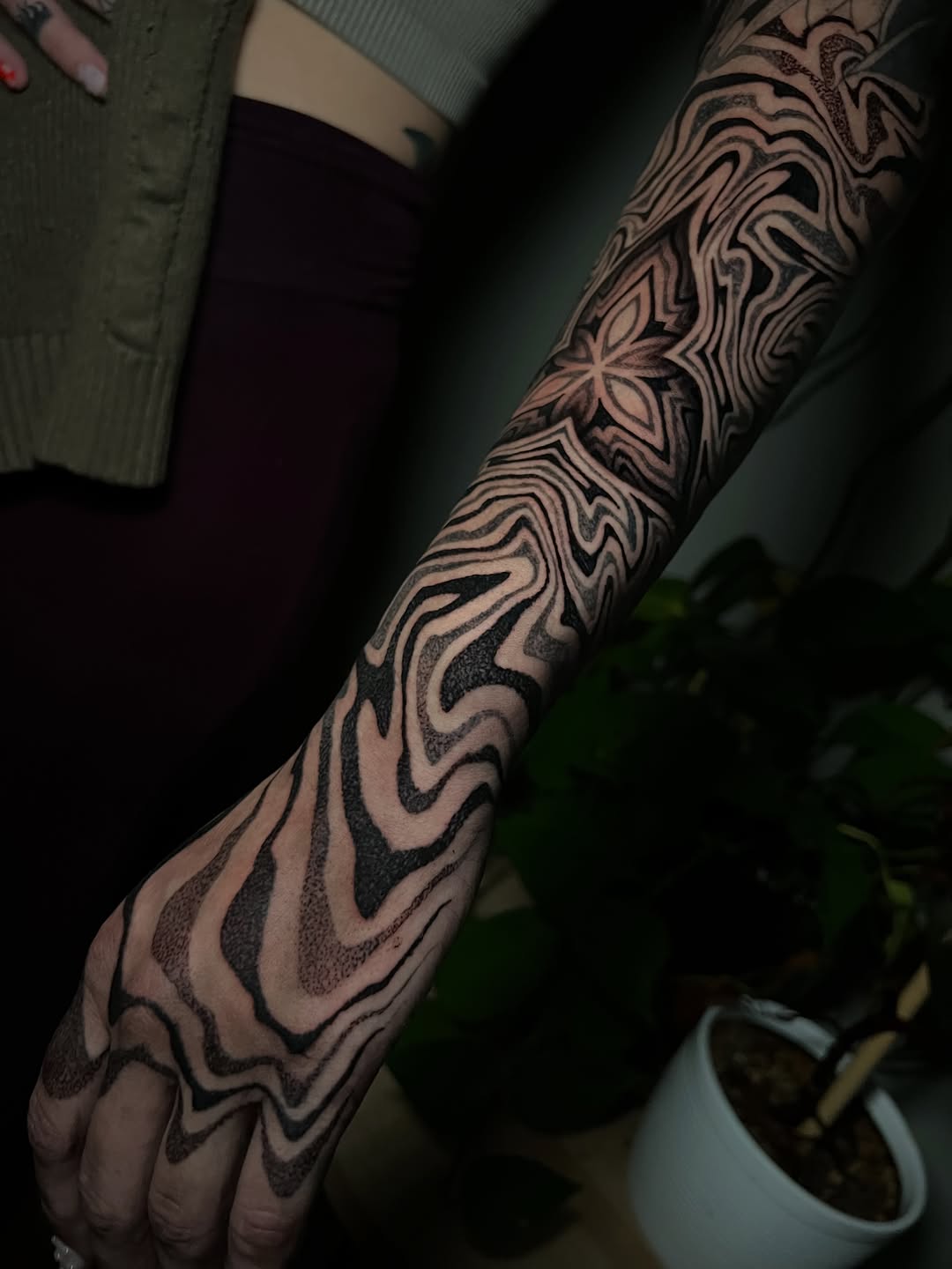 Tattoo by @frankendots — blackwork, geometric