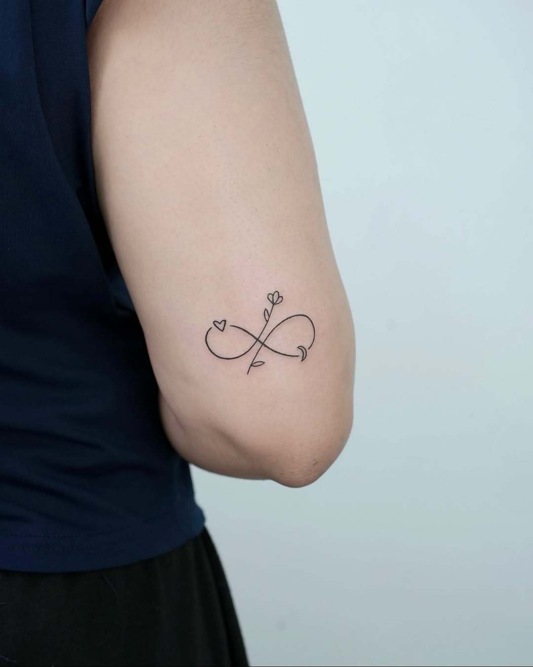 Tattoo by @ink.danu โ fine_line, minimalist