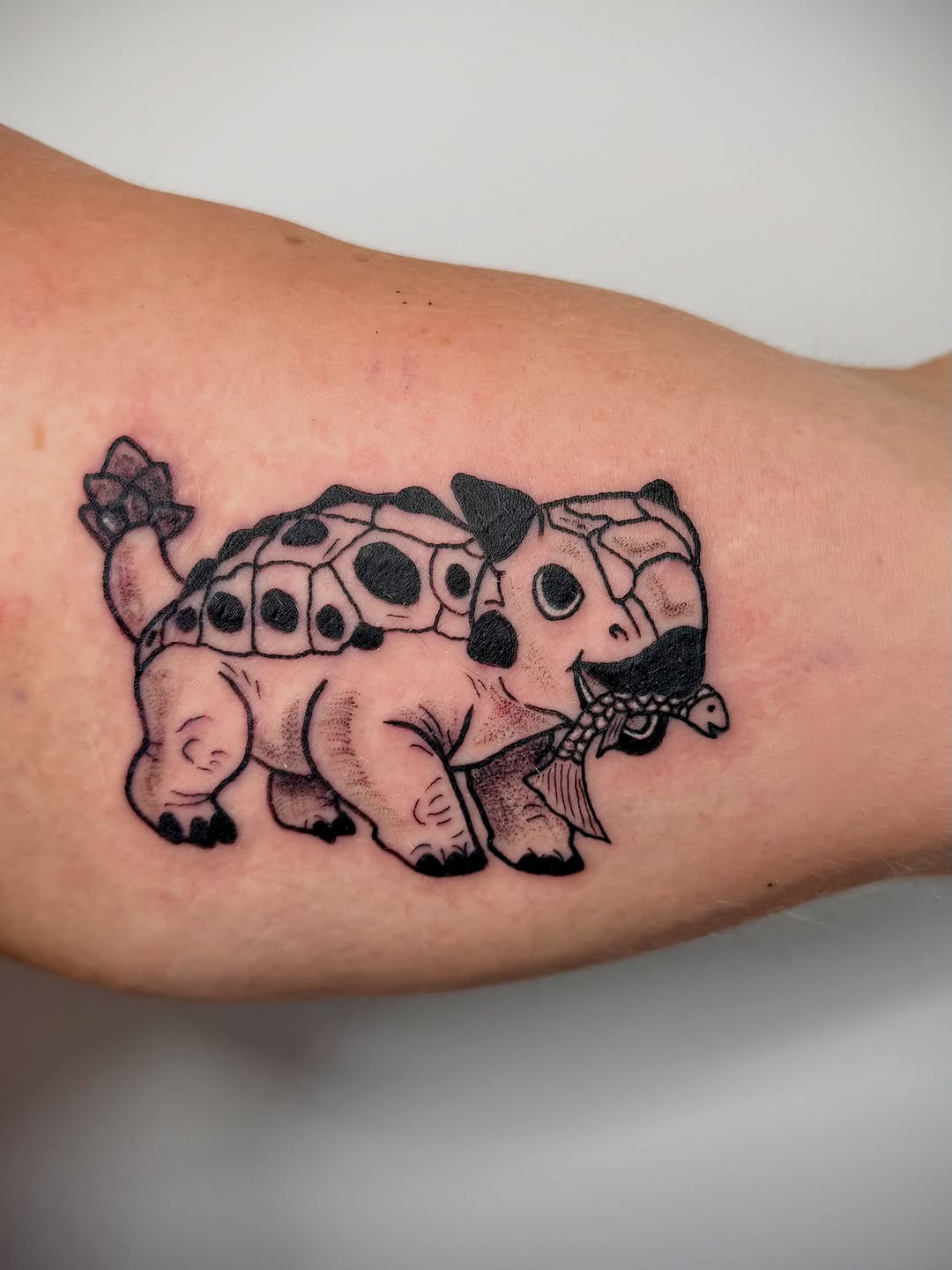 Tattoo by @ombre_mystic β new_school, illustrative