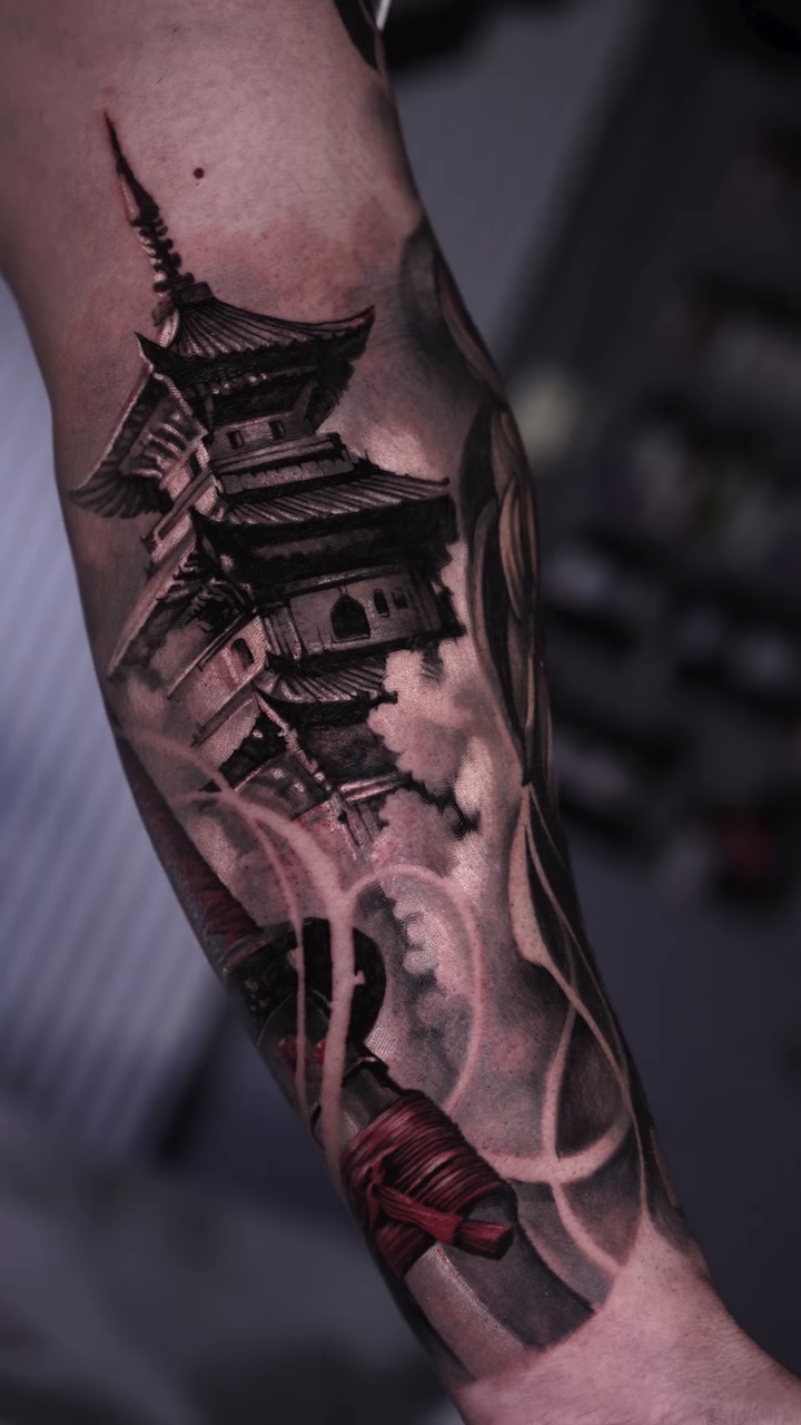 Tattoo by @dariel_negrin — japanese_irezumi, black_and_grey