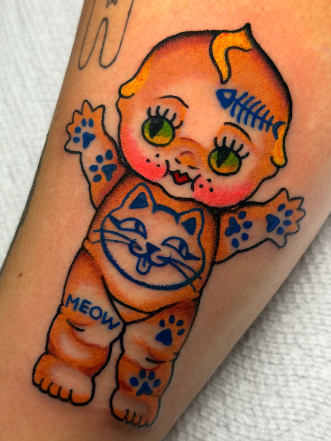 Tattoo by @sweetpeachtattoos — american_traditional, new_school