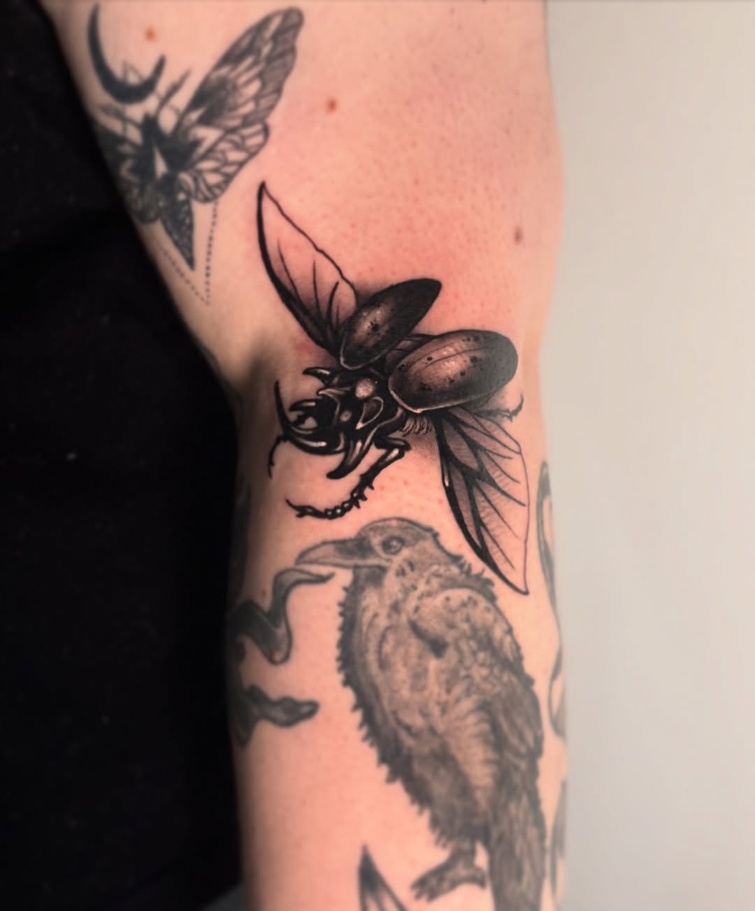 Tattoo by @rbornetattoo — realism, black_and_grey