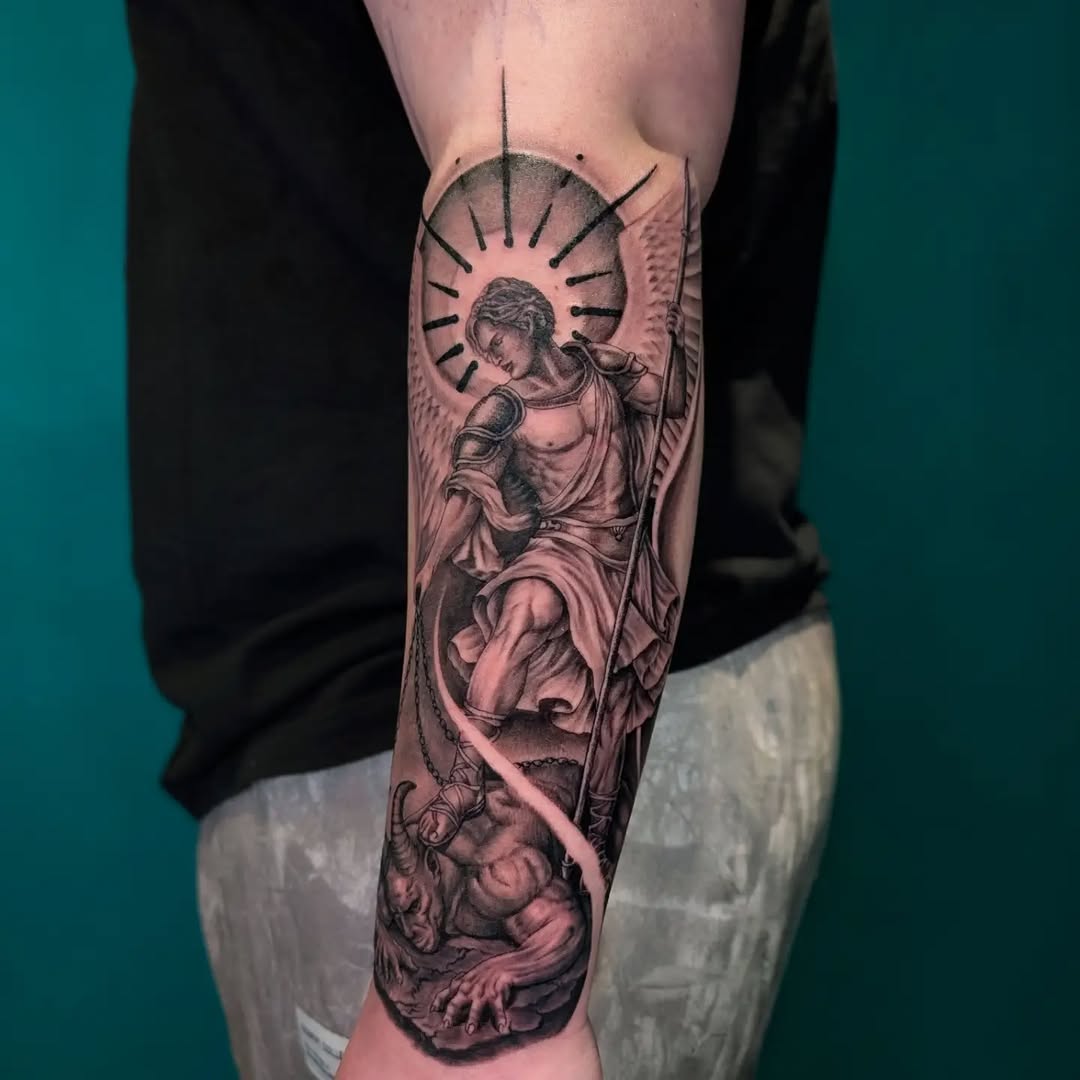 Tattoo by @arik.tattoo โ realism, black_and_grey