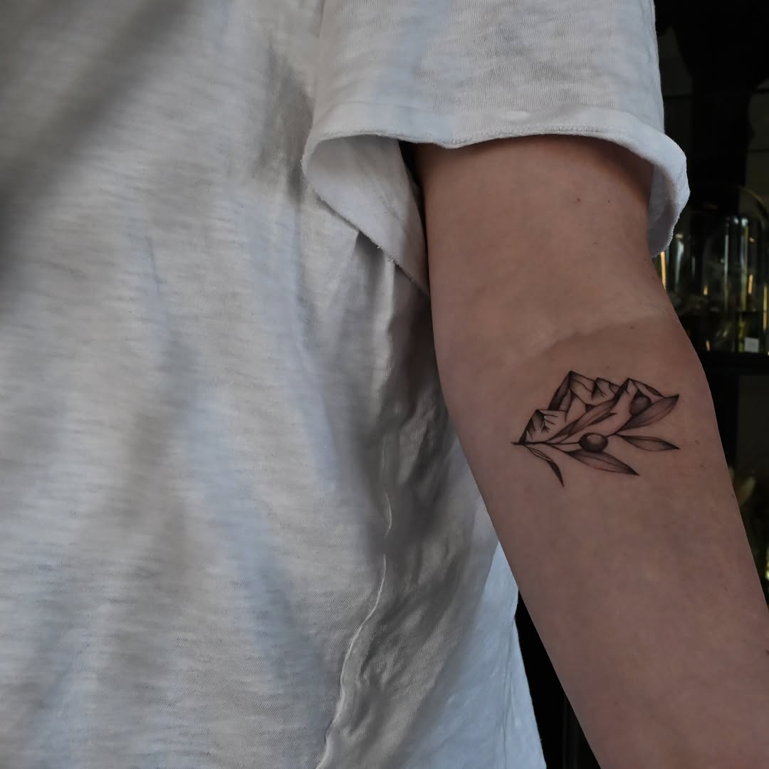 Tattoo by @persephoneink_ — fine_line, black_and_grey