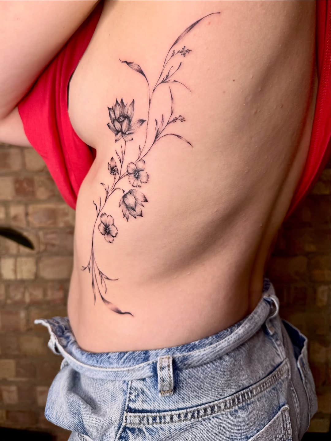 Tattoo by @passthesaltbitch โ fine_line, black_and_grey