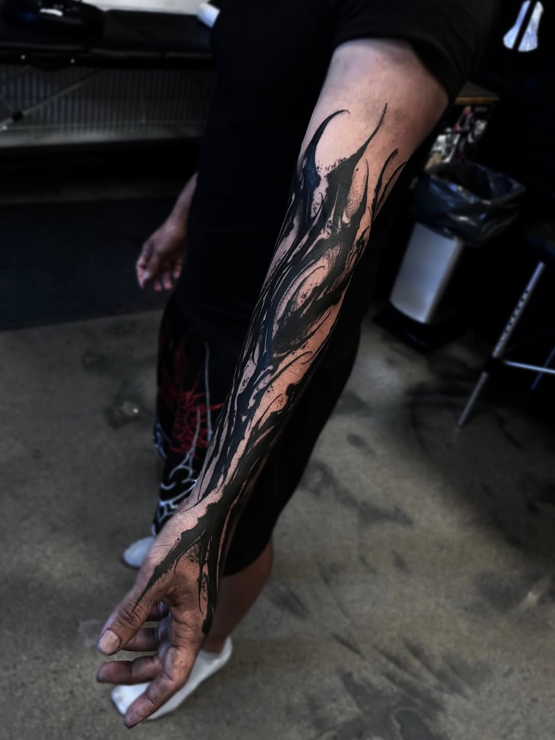 Tattoo by @_vants__ — blackwork
