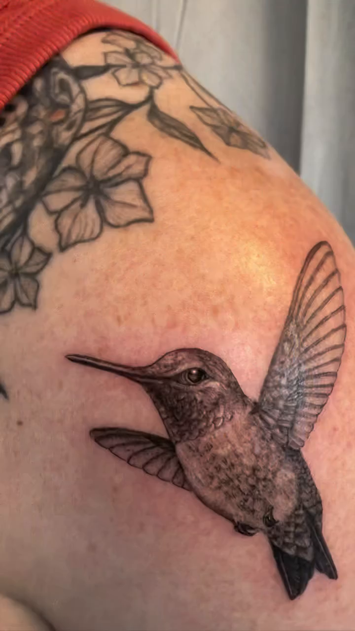 Tattoo by @paintedbyhanna.ink â fine_line, black_and_grey