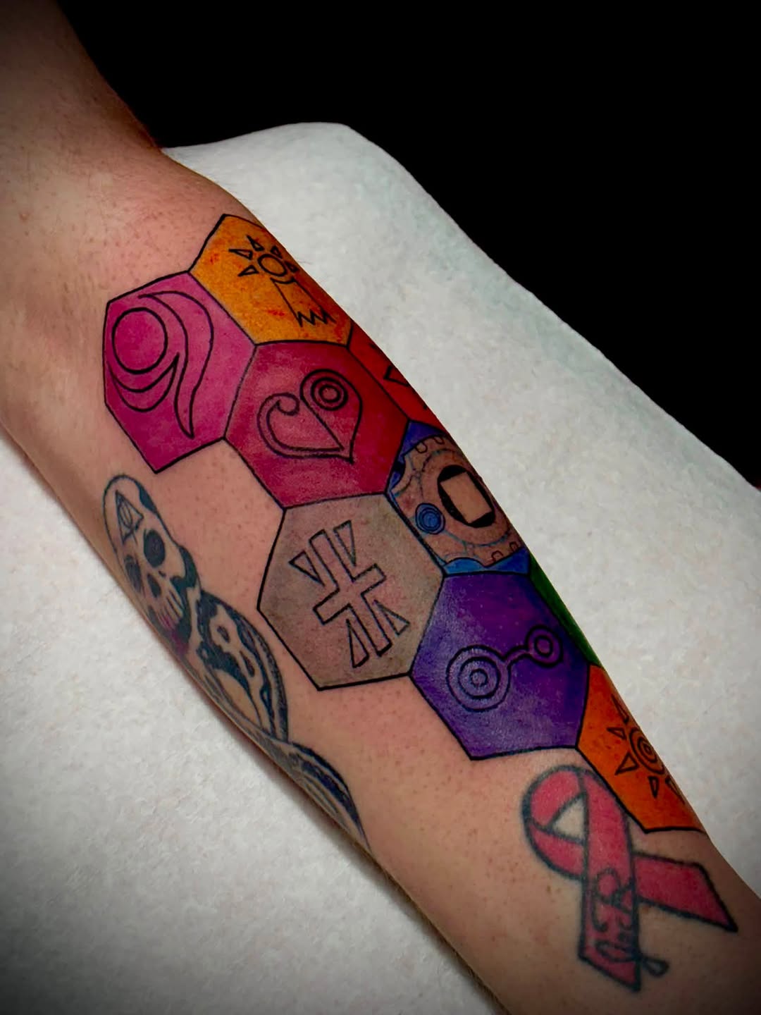 Tattoo by @inked_by_amberkristina — geometric, new_school