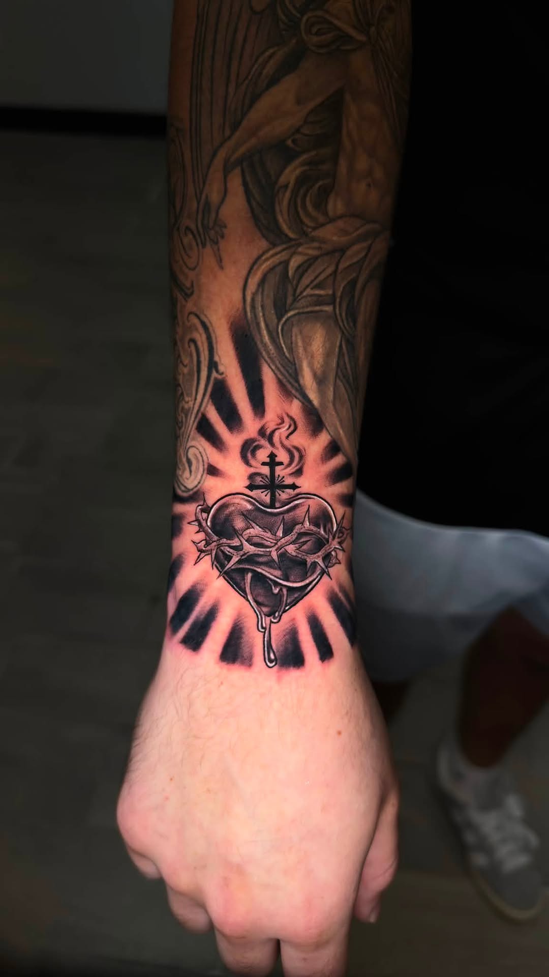 Tattoo by @juanon_tattoos โ black_and_grey, realism