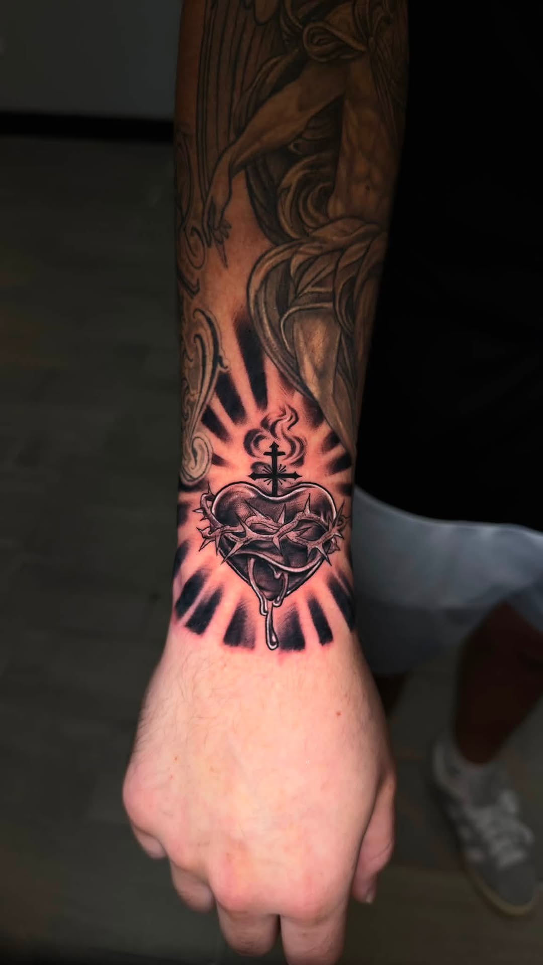 Tattoo by @juanon_tattoos โ black_and_grey, realism