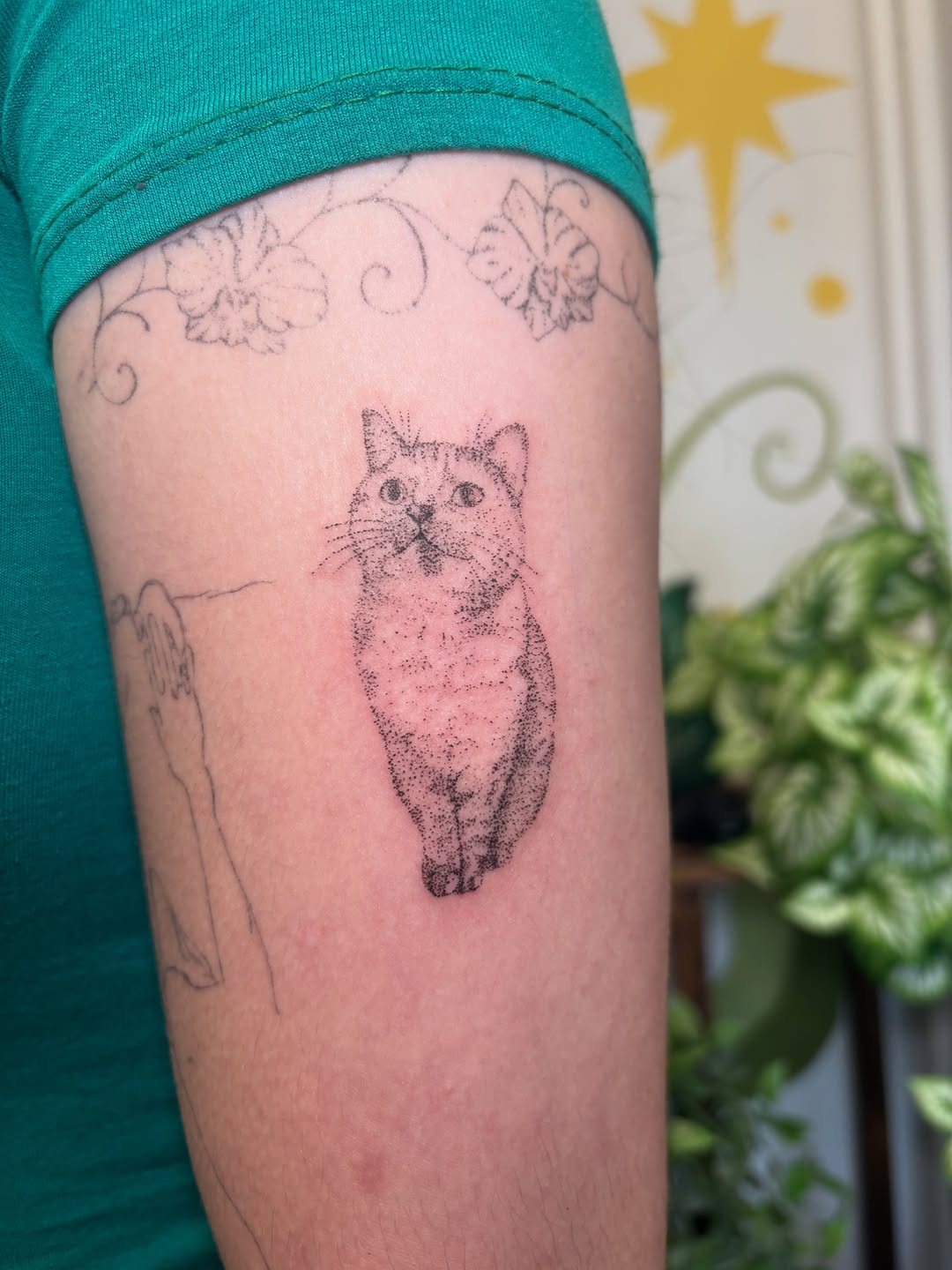 Tattoo by @amberloutattoo โ dotwork, realism