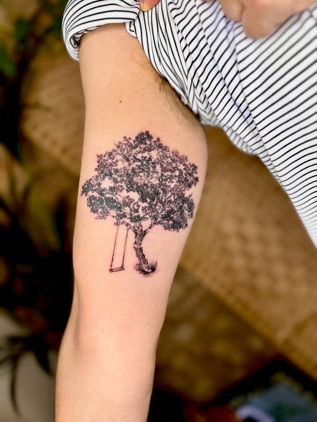 Tattoo by @passthesaltbitch โ fine_line, realism