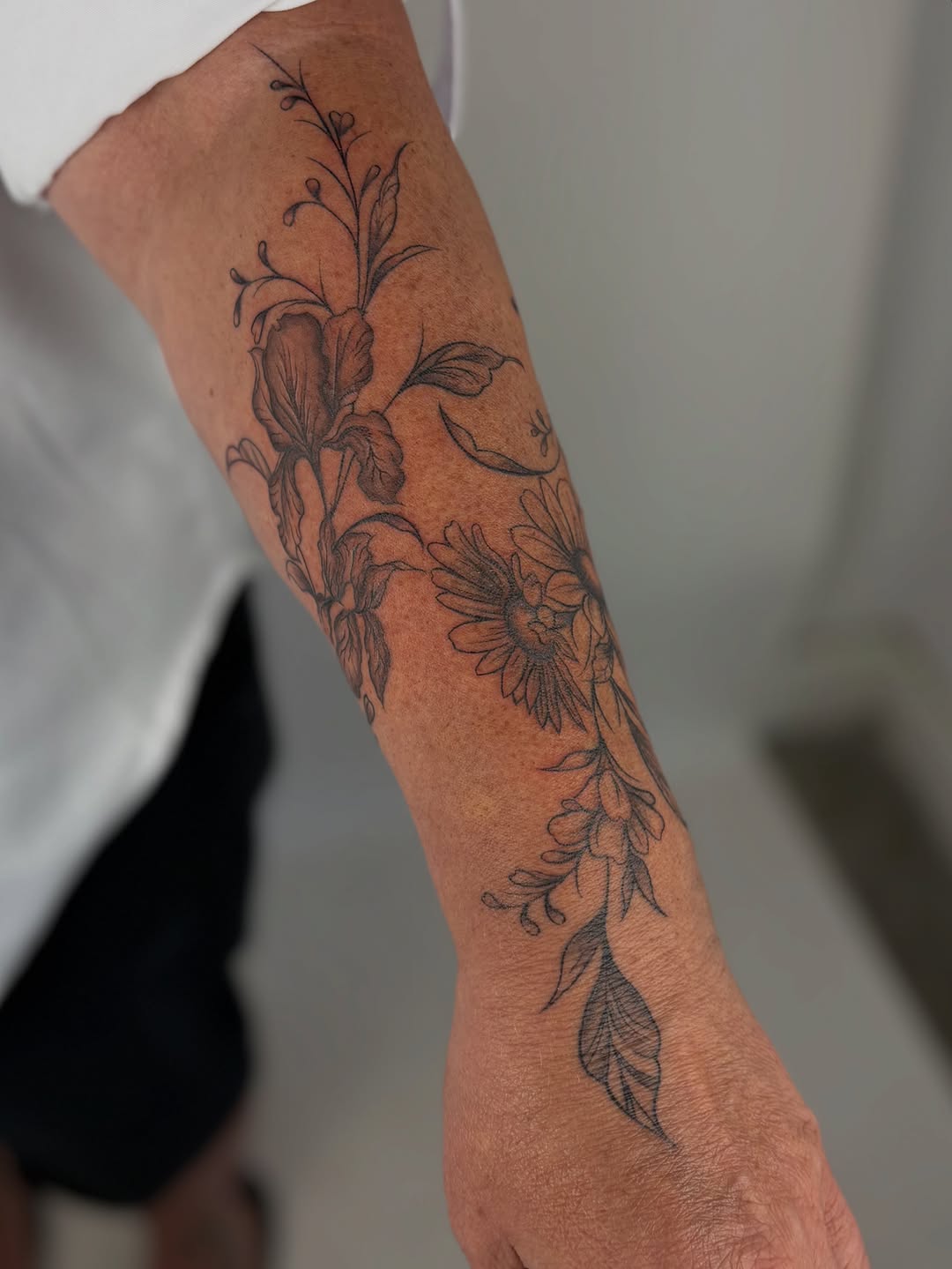 Tattoo by @shortkingtattoo β fine_line
