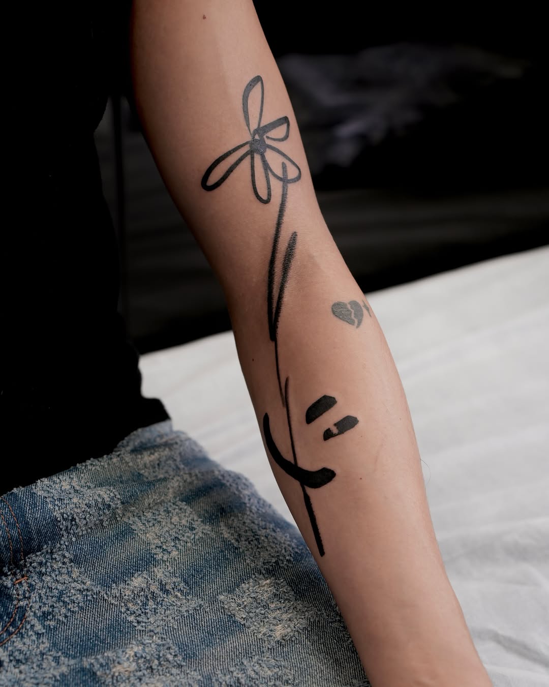 Tattoo by @m.tattooist.iv — fine_line, minimalist