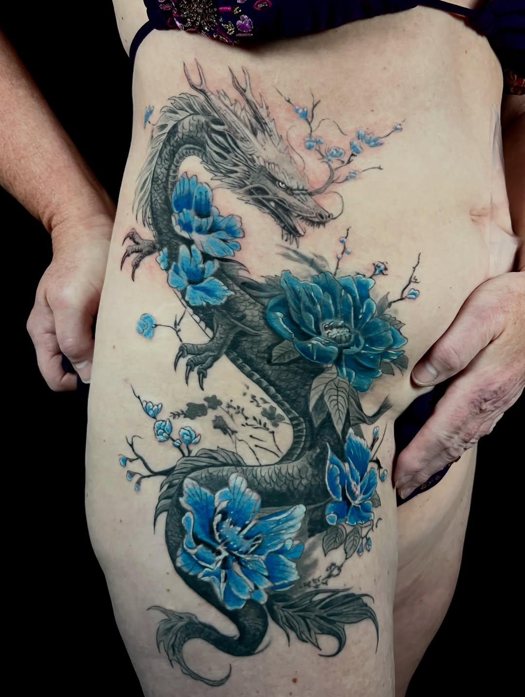 Tattoo by @ozzyblacklinetattoo — japanese_irezumi, black_and_grey